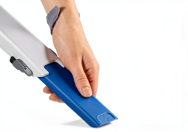 BLACK+DECKER dustbuster Handheld Vacuum cordless 12V nozzle Blue-8